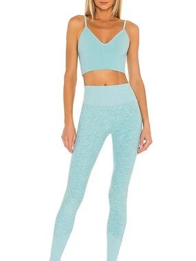 ALO Yoga Light Aqua Heather Seamless Leggings